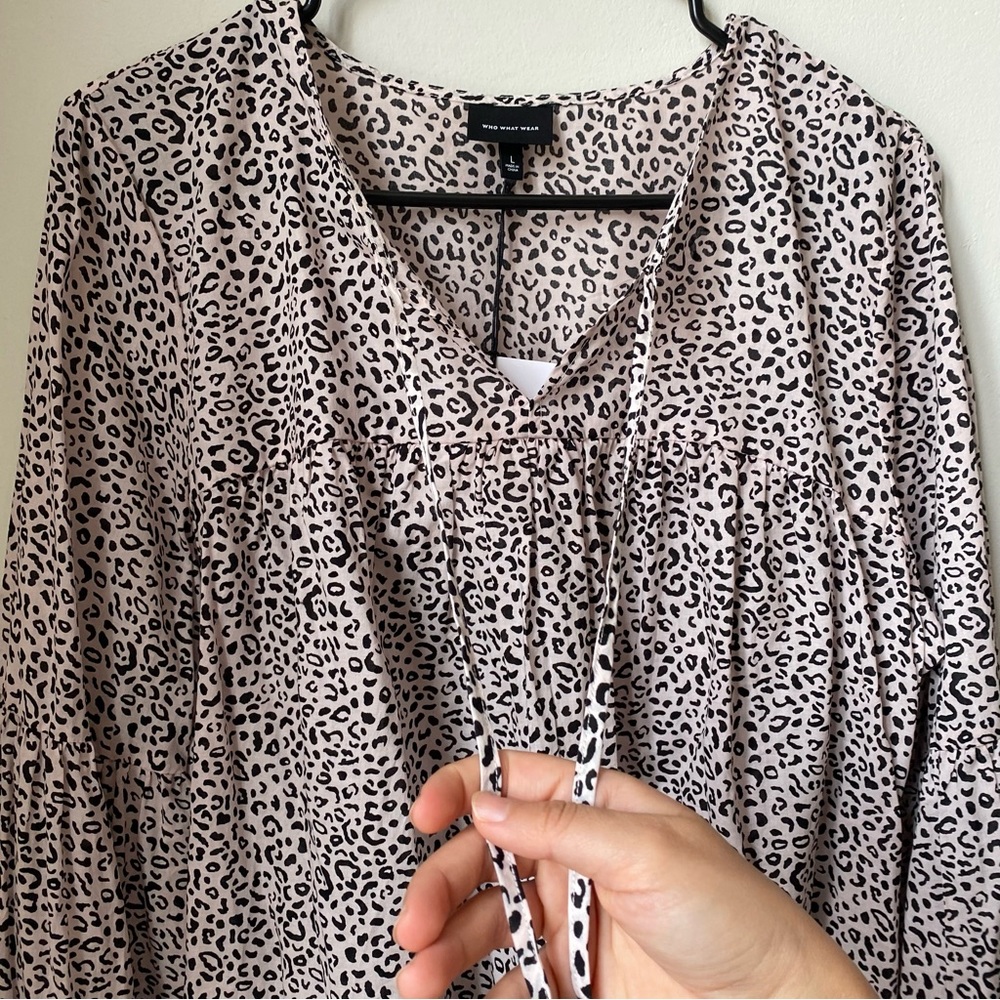 Who What Wear Black and White Patterned Blouse - Picture 4 of 9